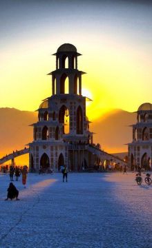 The Ultimate Guide to Burning Man 2017 